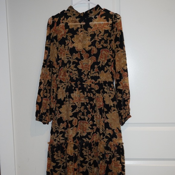 Lost + Wander Maxi Dress Cabin Hideaway - Picture 1 of 7